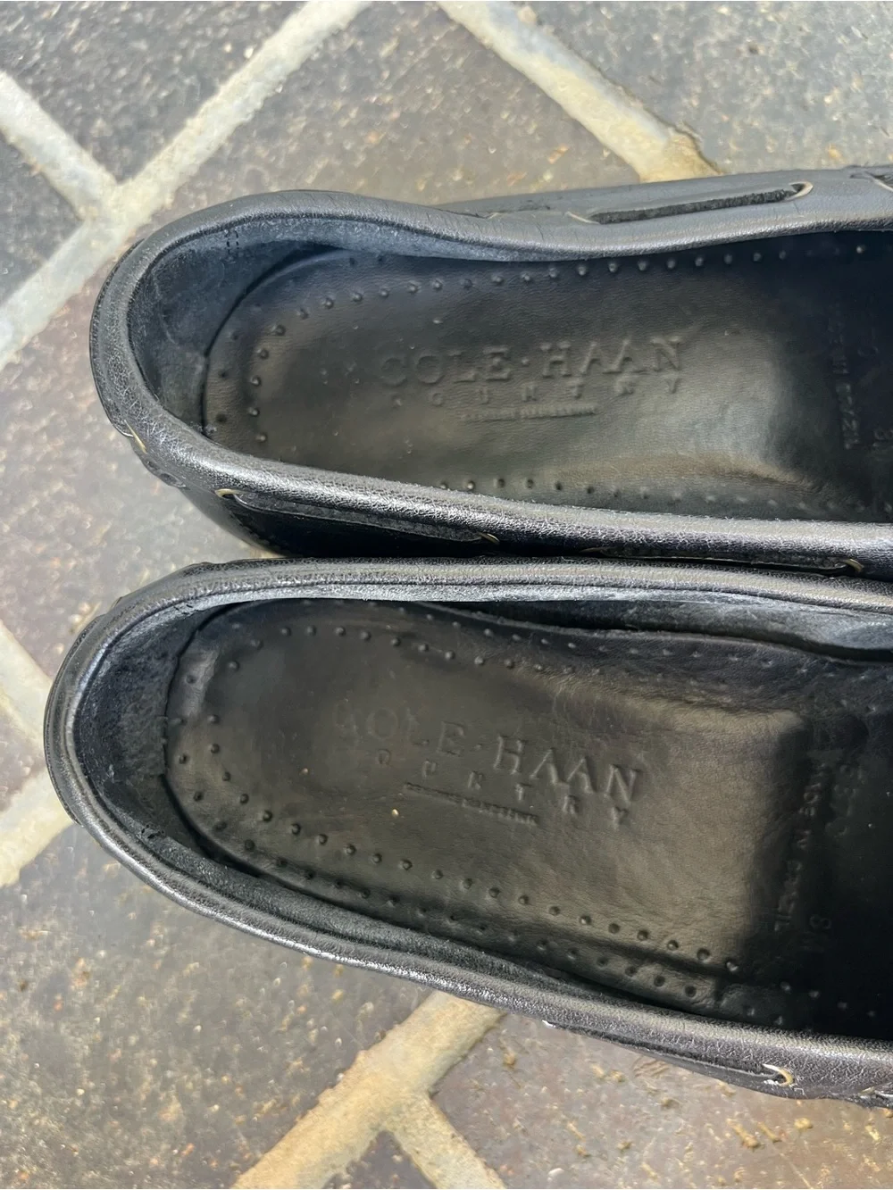 Men’s 8 Cole Haan Black Leather Loafers